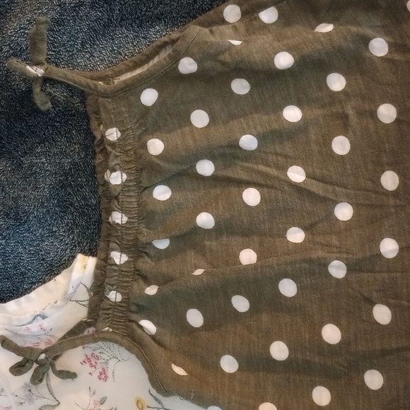 EUC 4 Piece Tank Tops Girls Old Navy Summer Shirt Lot Size 2T - Picture 6 of 6